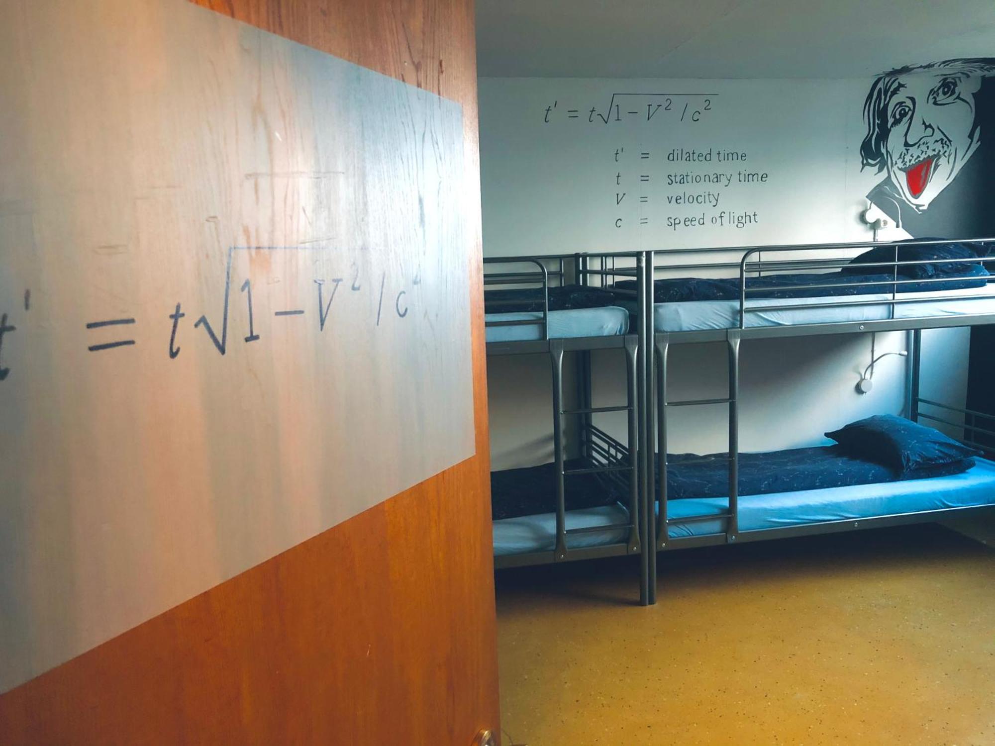 The Freezer Hostel & Culture Center Hellissandur Oda fotoğraf
