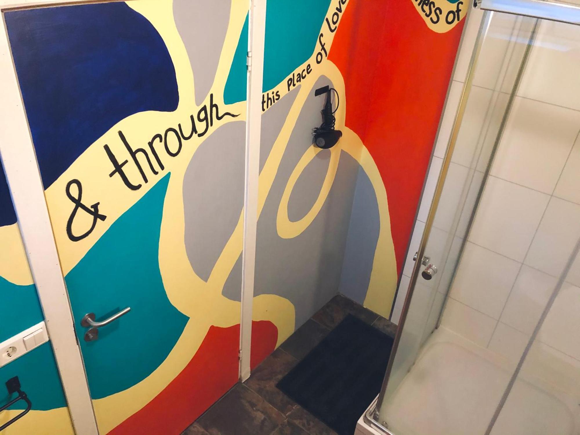 The Freezer Hostel & Culture Center Hellissandur Oda fotoğraf